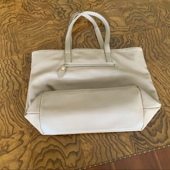 Andrea Vegan Tote - Picture 4 of 5